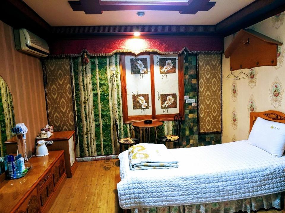 Alps Motel Пусан Екстер'єр фото